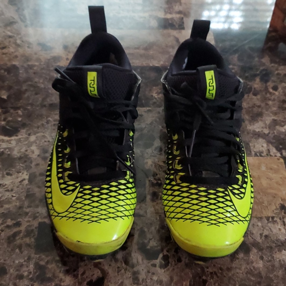 Youth Baseball/Football cleats for boys